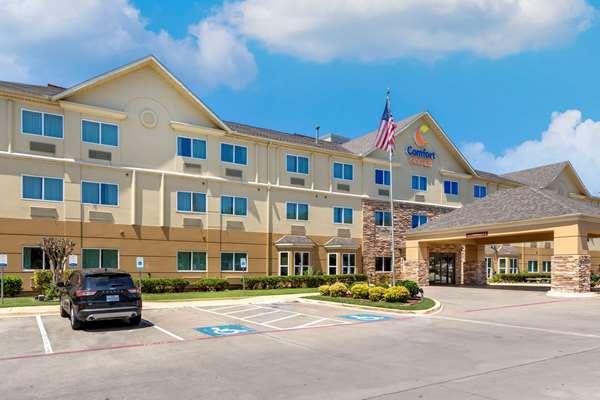 Comfort Suites North Dallas