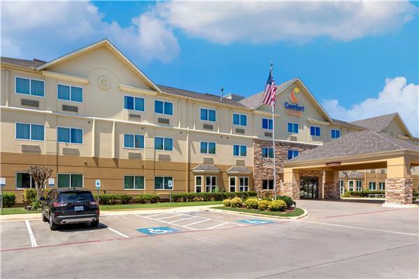 Comfort Suites North Dallas