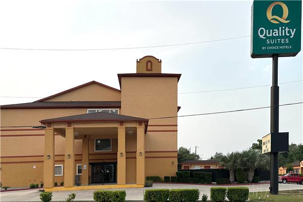 Quality Suites San Antonio Brooks City Base