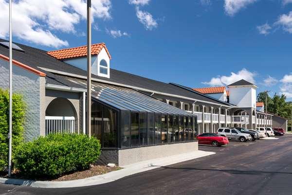 Rodeway Inn At Fort Lee