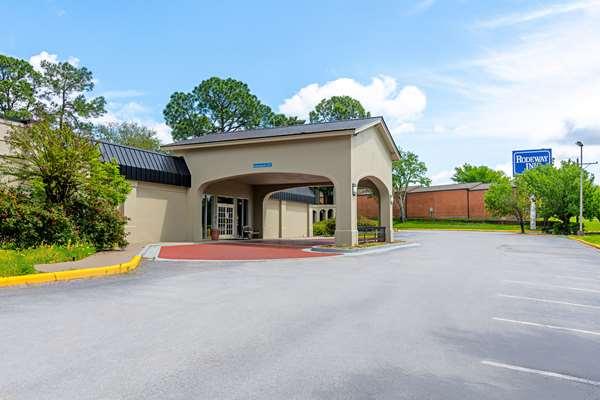 Rodeway Inn Huntsville West