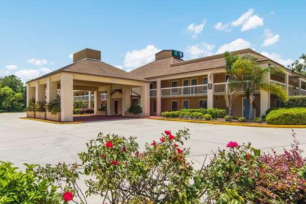 Suburban Studios Hotel Kingsland Near I-95