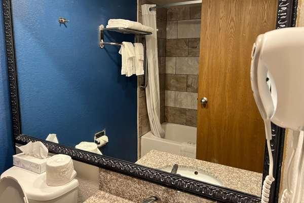 Econo Lodge Louisville East