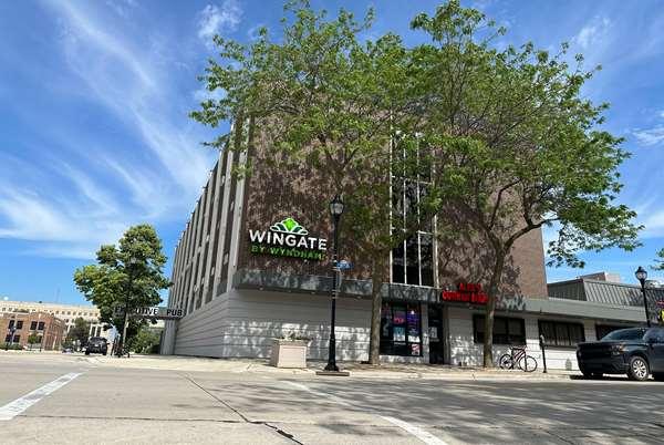 Travelodge by Wyndham-Sheboygan