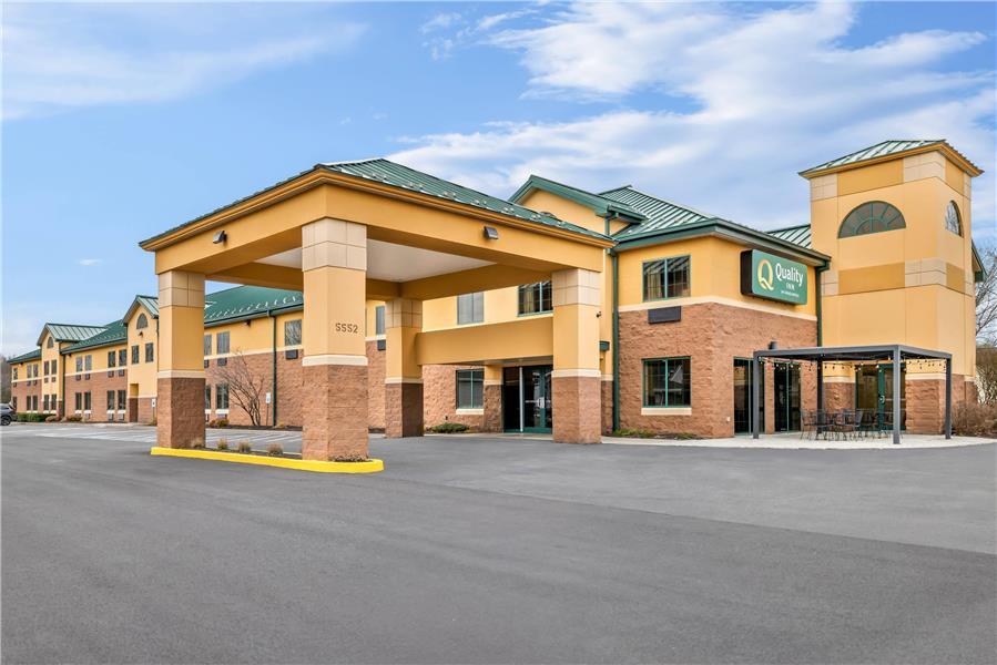 Days Inn by Wyndham Brewerton/ Syracuse near Oneida Lake