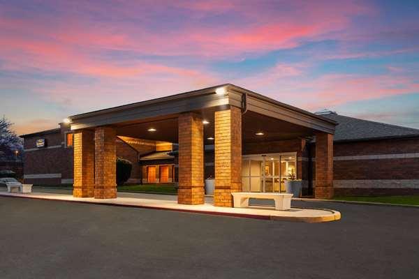 Super 8 by Wyndham Copley Akron