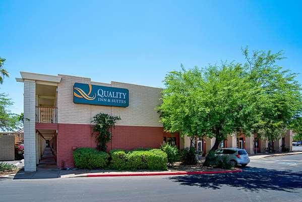 Quality Inn & Suites Phoenix NW - Sun City