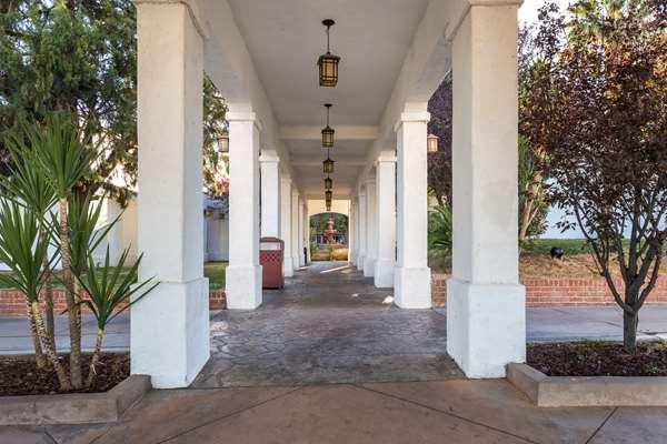 QUALITY INN on Historic Route 66