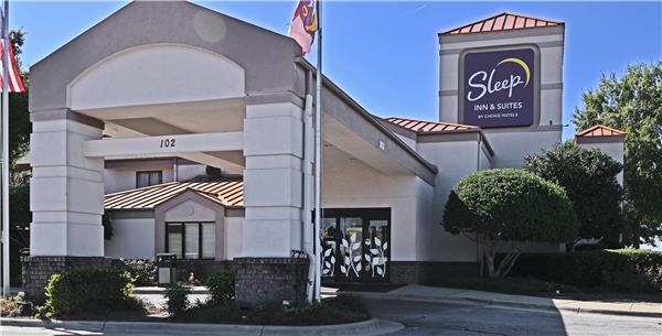 Sleep Inn & Suites Spring Lake - Fayetteville near Fort Bragg