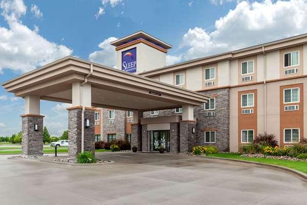 Sleep Inn & Suites Alerus Center