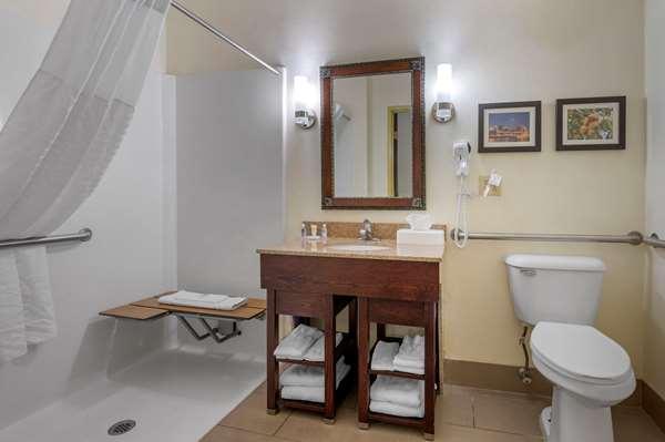 Comfort Suites