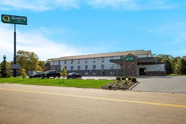 Quality Inn Hall of Fame