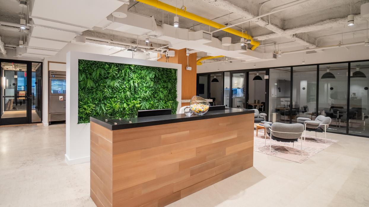 Corporate Suites at 880 Third Avenue