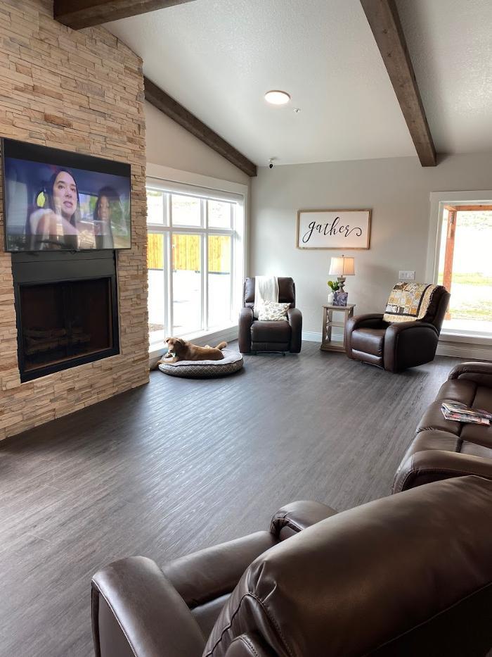 Beehive Homes of Crownridge Assisted Living