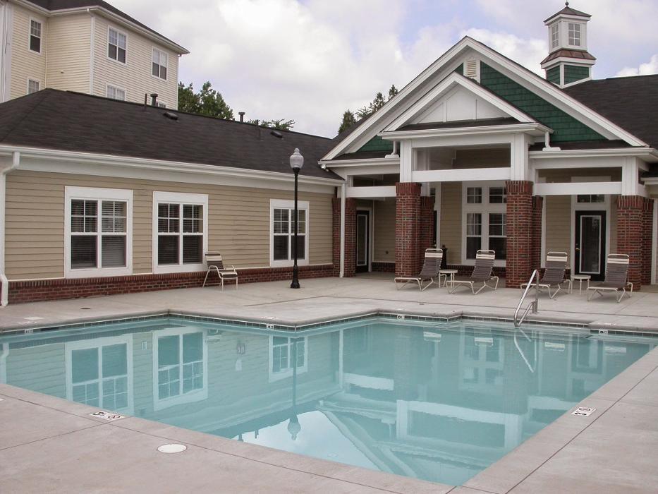 South Oak Crossing Apartments