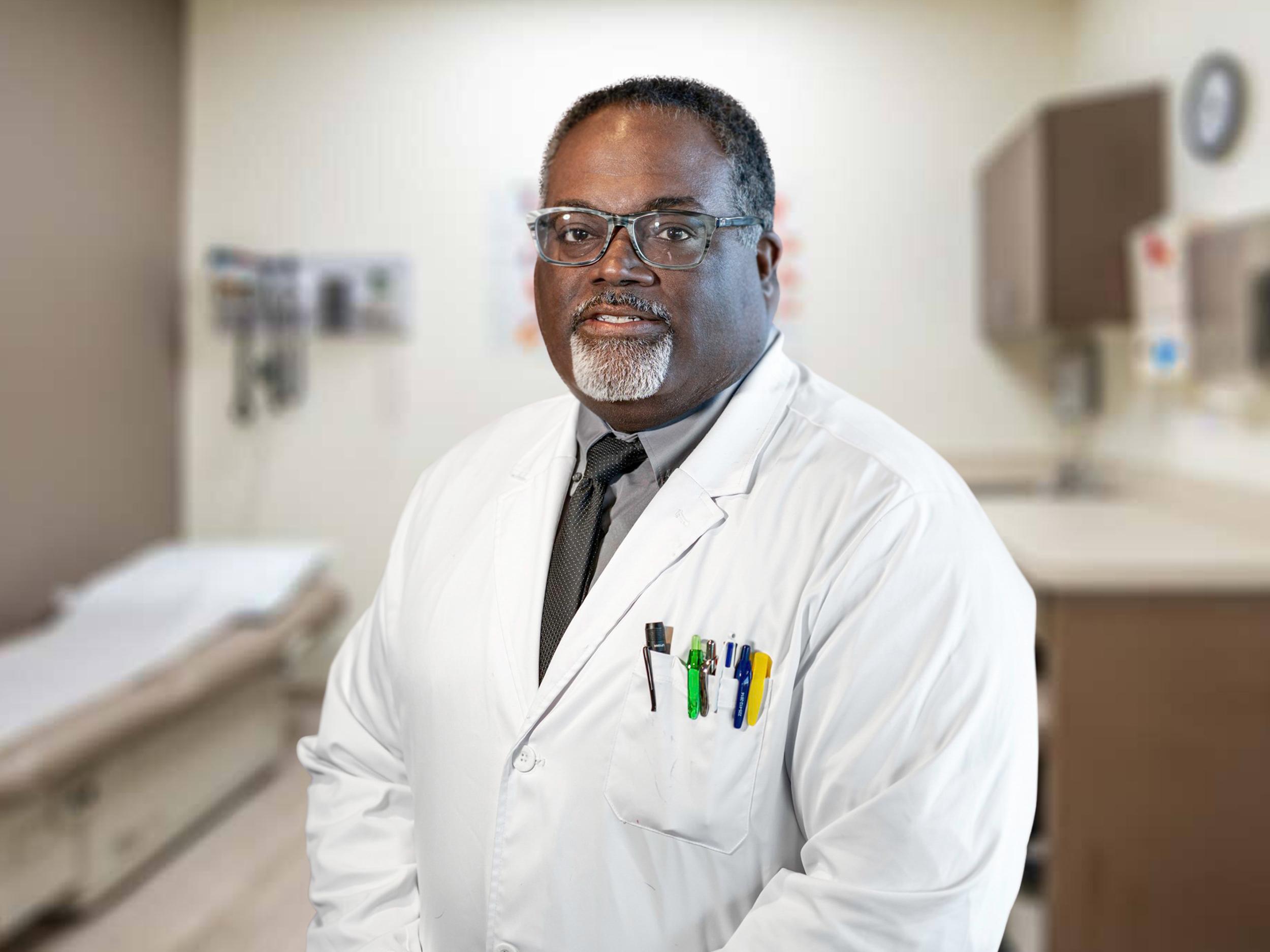 Lawrence D Counts, MD - Oak Street Health
