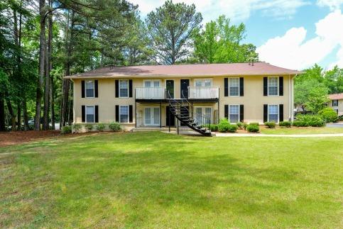 The Woods at Southlake Apartments