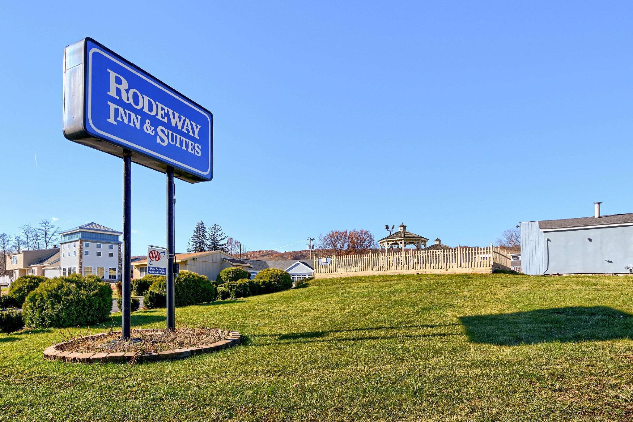 Rodeway Inn & Suites