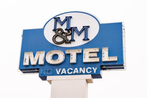 M & M Motel