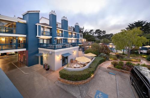 Mariposa Inn And Suites