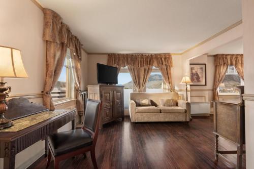 The Plaza Hotel, Trademark Collection by Wyndham