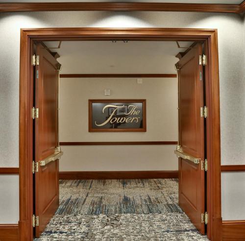 The Towers at Kahler Grand Hotel