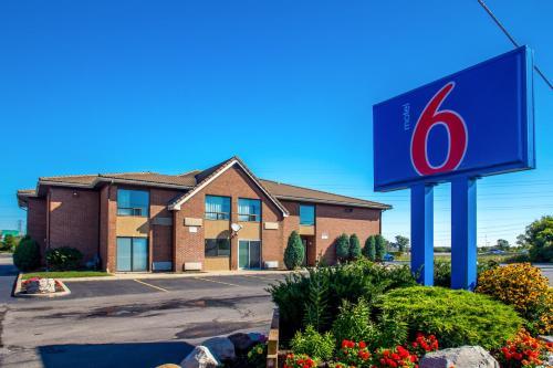 Motel 6