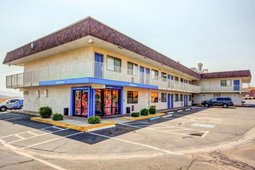 Motel 6 Saint George UT
