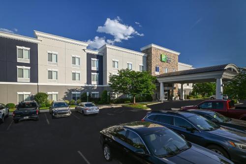 Holiday Inn Express Hotel & Suites Charlotte Southeast - Matthew By IHG