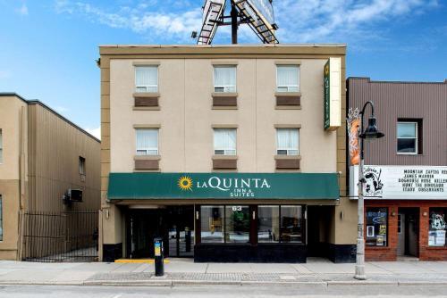 La Quinta Inn & Suites by Wyndham Oshawa