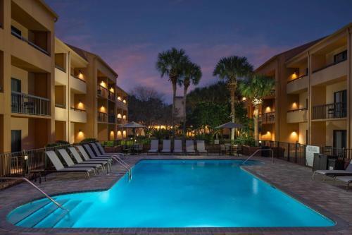 Courtyard Jacksonville at the Mayo Clinic Campus/Beaches