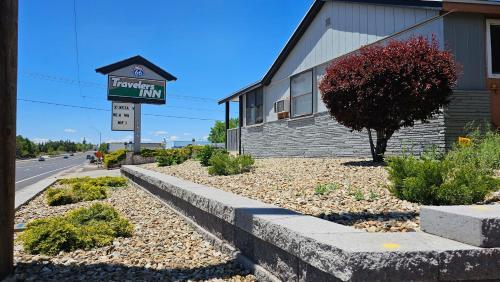 Travelers Inn