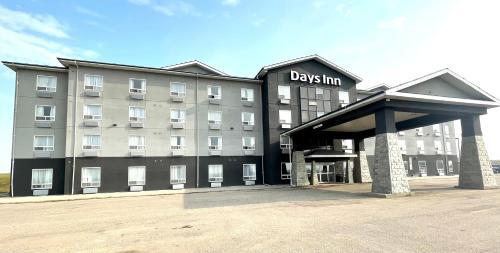 Days Inn By Wyndham Grande Prairie