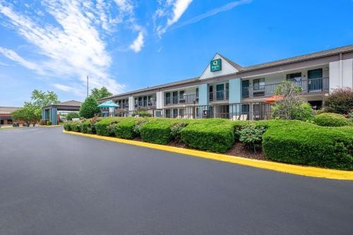 Quality Inn Pelham I-65 Exit 246
