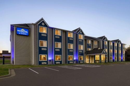 Microtel Inn & Suites by Wyndham New Ulm
