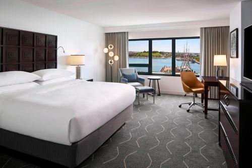 Renaissance by Marriott Baltimore Harborplace Hotel