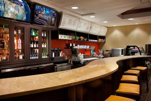 Courtyard By Marriott Toronto Airport
