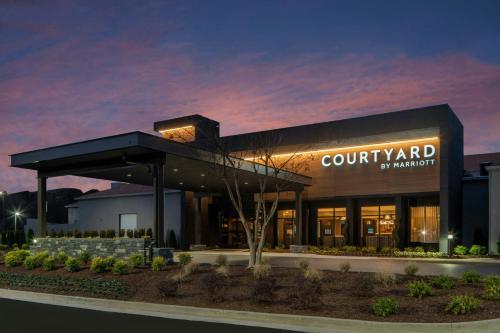 Courtyard by Marriott Memphis Airport