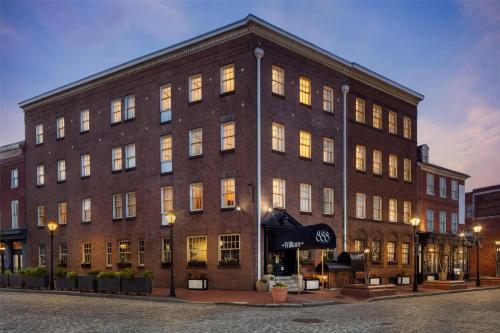The William Fell Baltimore, Tapestry Collection by Hilton