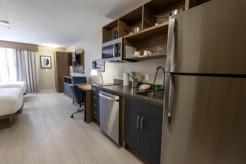 Sonesta Simply Suites Lafayette Airport