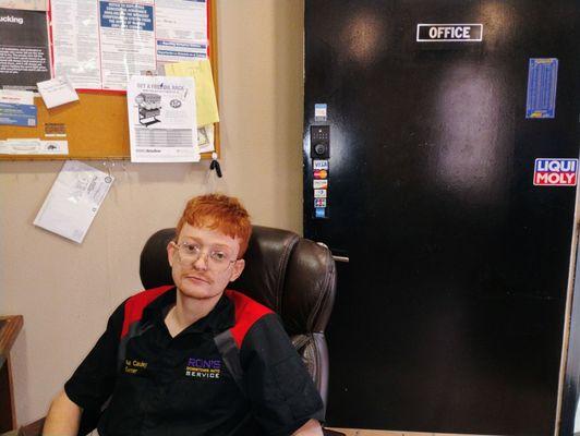 Ron's Downtown Auto Service