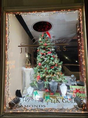 J William Jewelers