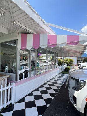 The walk up window. It's like real life Candyland! July 20/5