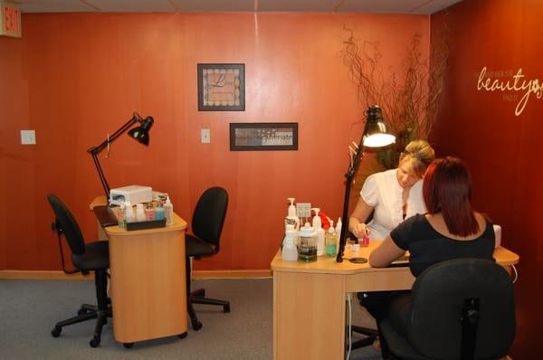 you want the best of the best, Shellac manicures with a mirror finish, hundreds of color combinations and 14-day wear!