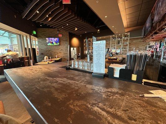 Melbourne International Airport (MLB)