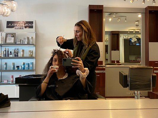 What other salon serves you too notch espresso while they beautify you!? Pictured: Grazia highlighting my hair by balayage method