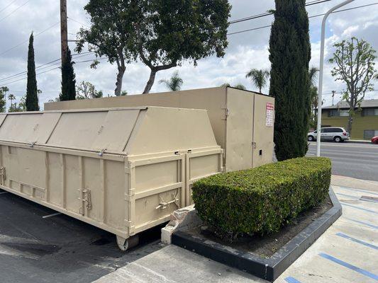 I called to confirm they were open. They said yes. No one there. When I called again, they hung up