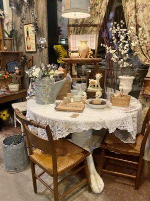 February 15-18,2024 Haupt Antiek 7570 147th St. W. ,Apple ValleyMN Thursday 9-7, Fri 9-6, Sat 9-5, Sun 11-4 14 Fabulous Vendors