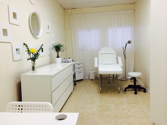 Ipanema Wax, The Brazilian Way.....