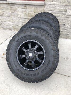 Les Schwab Tire Center